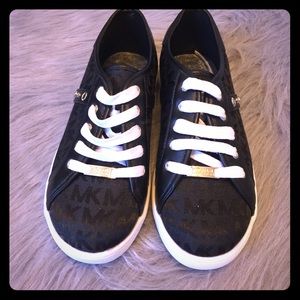 Michael Michael Kors Kids Black Shoes Size 3 NWOT